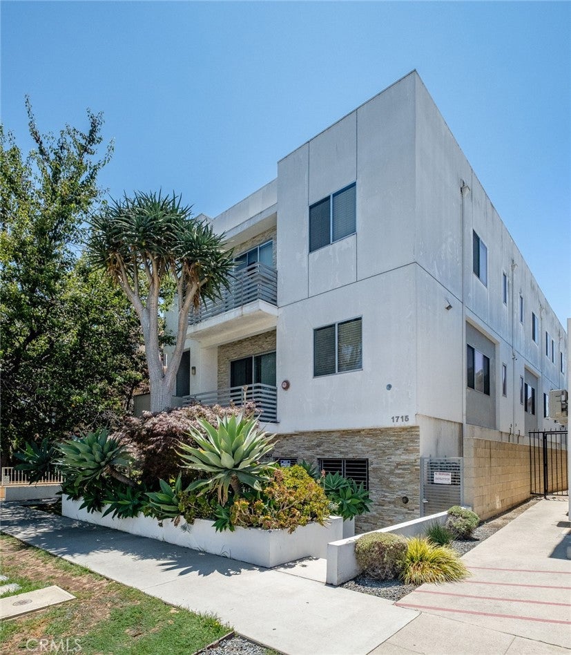 1715 Armacost Avenue 2