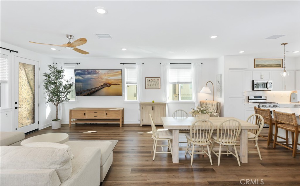 2317 W Broadway 96