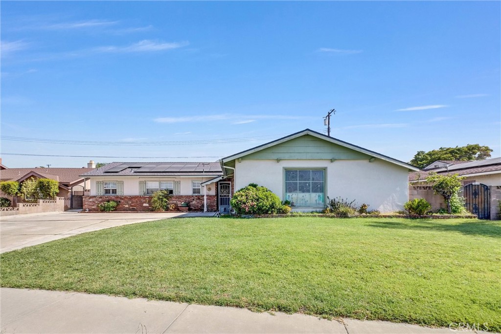 1281 Clinton Court