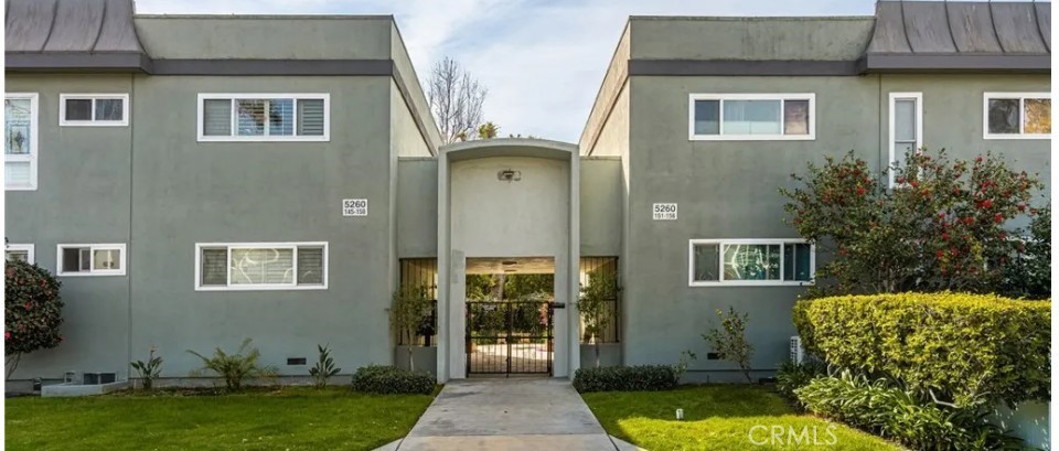 Large open area unit on top floor with large windows. End unit, lots of sunshine.
Large balcony off main room. Nice View of courtyards.
This complex is meticulously maintained and feels quite park-like.
There are 5 pools in the complex along with a little library, a club house, and outside BBQ area.
HOA dues include water and trash, Direct TV, and some insurance.
Unit comes with an assigned garage and a lot of surface parking as well.