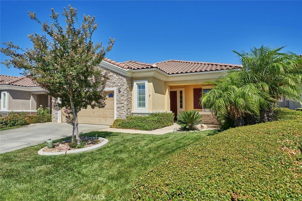 1034 Riviera Court