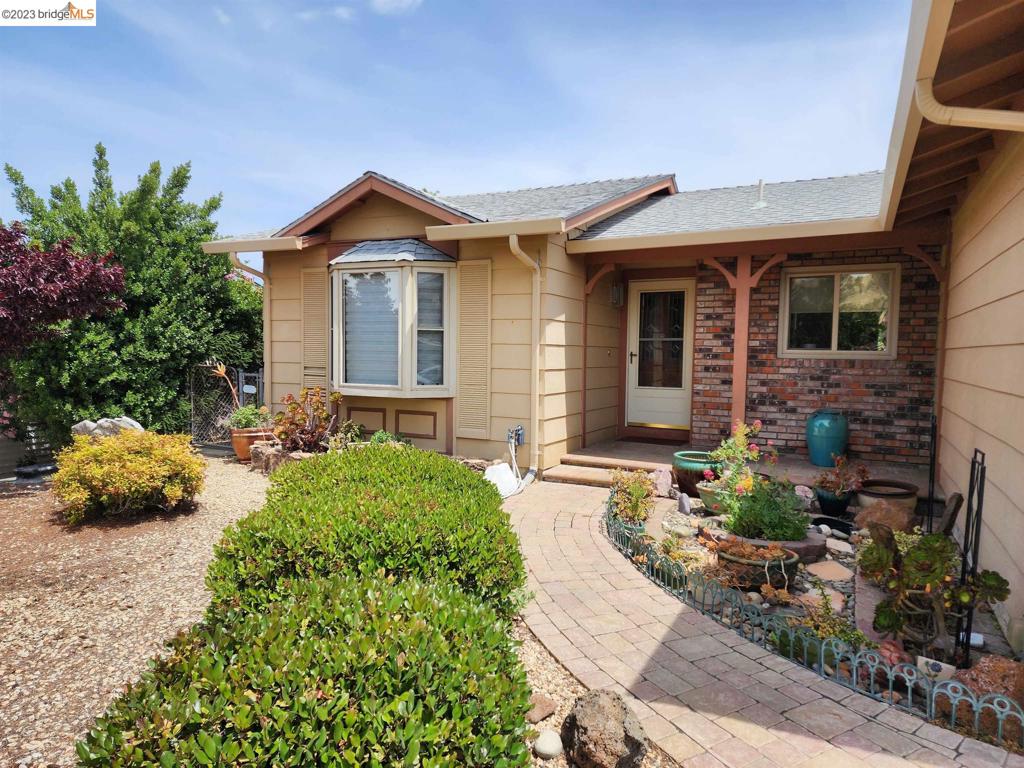 HILLSDALE - Residential