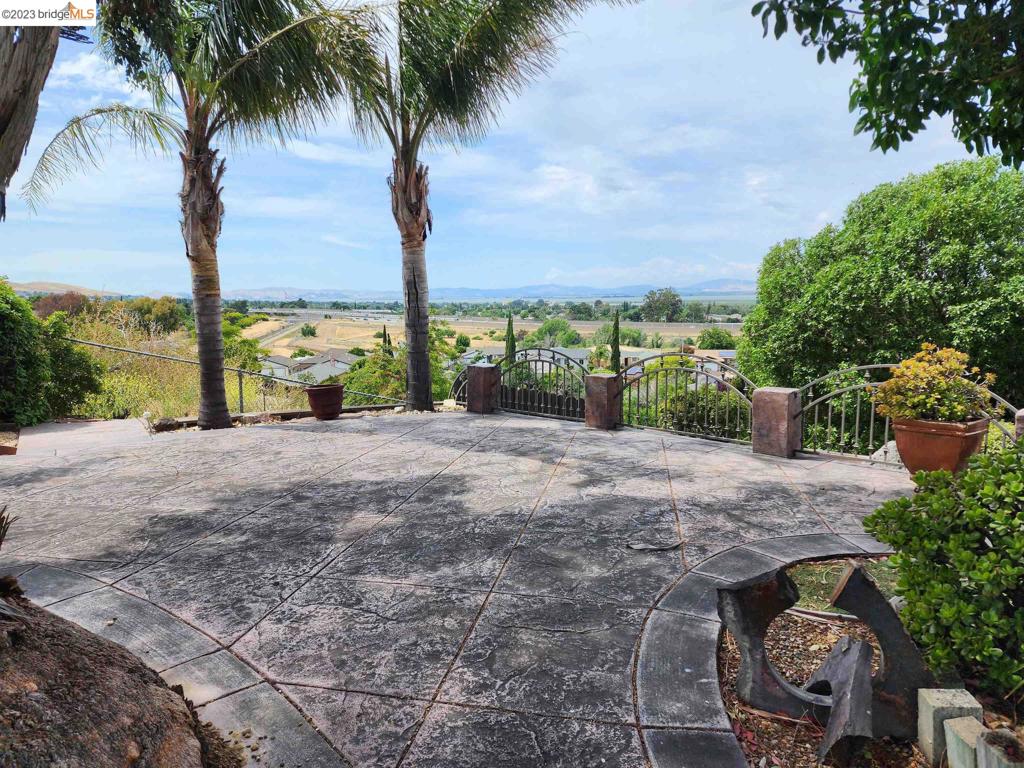 HILLSDALE - Residential