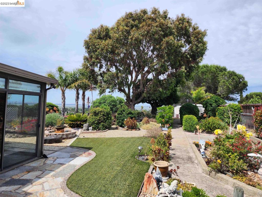 HILLSDALE - Residential