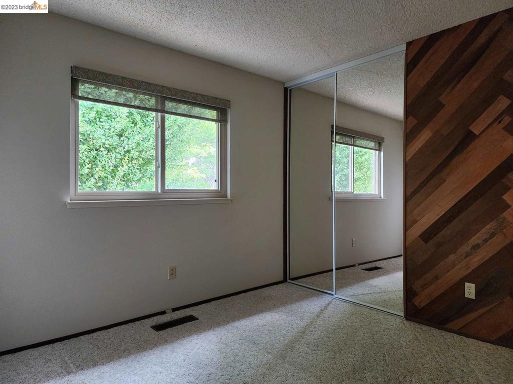 HILLSDALE - Residential