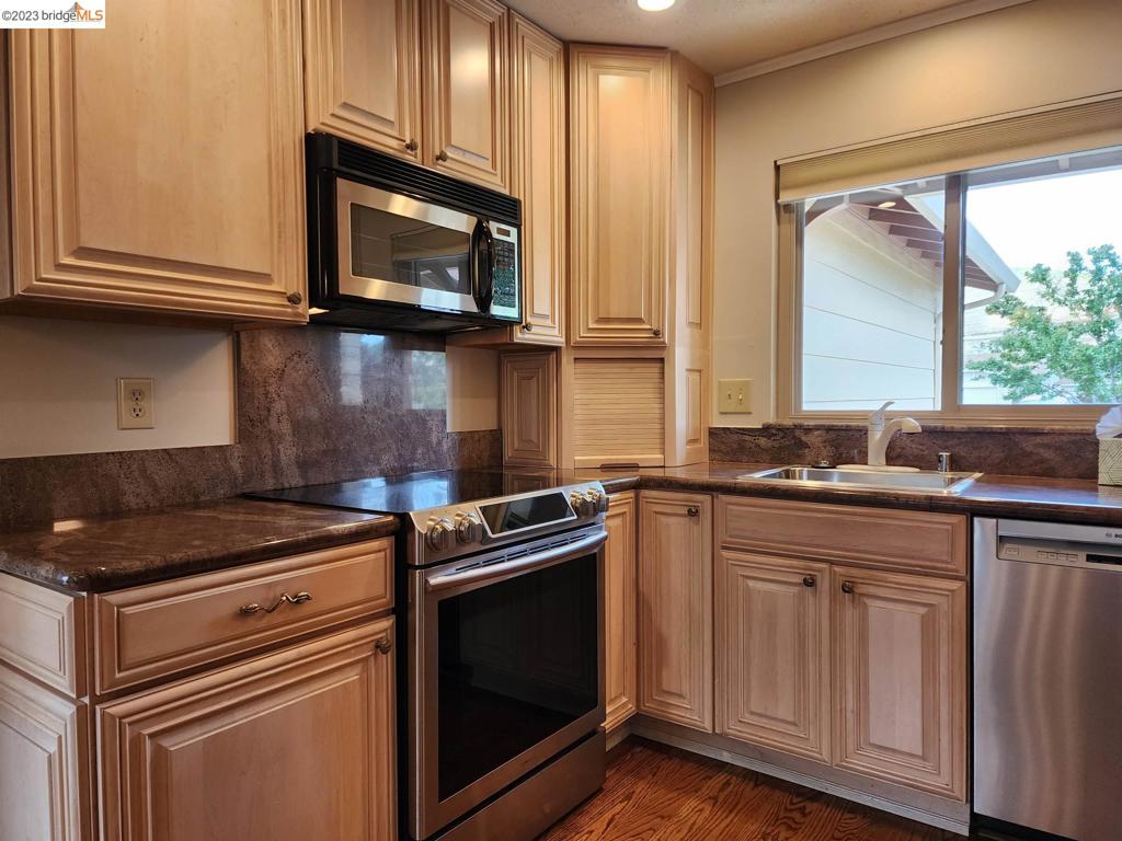 HILLSDALE - Residential