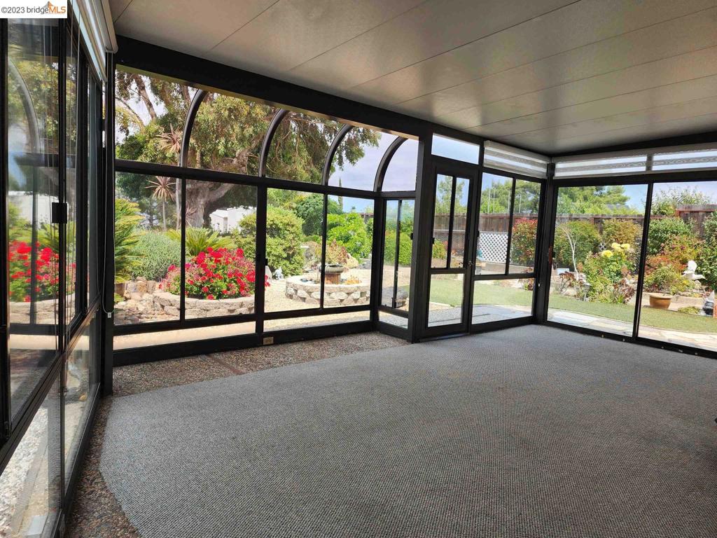 HILLSDALE - Residential