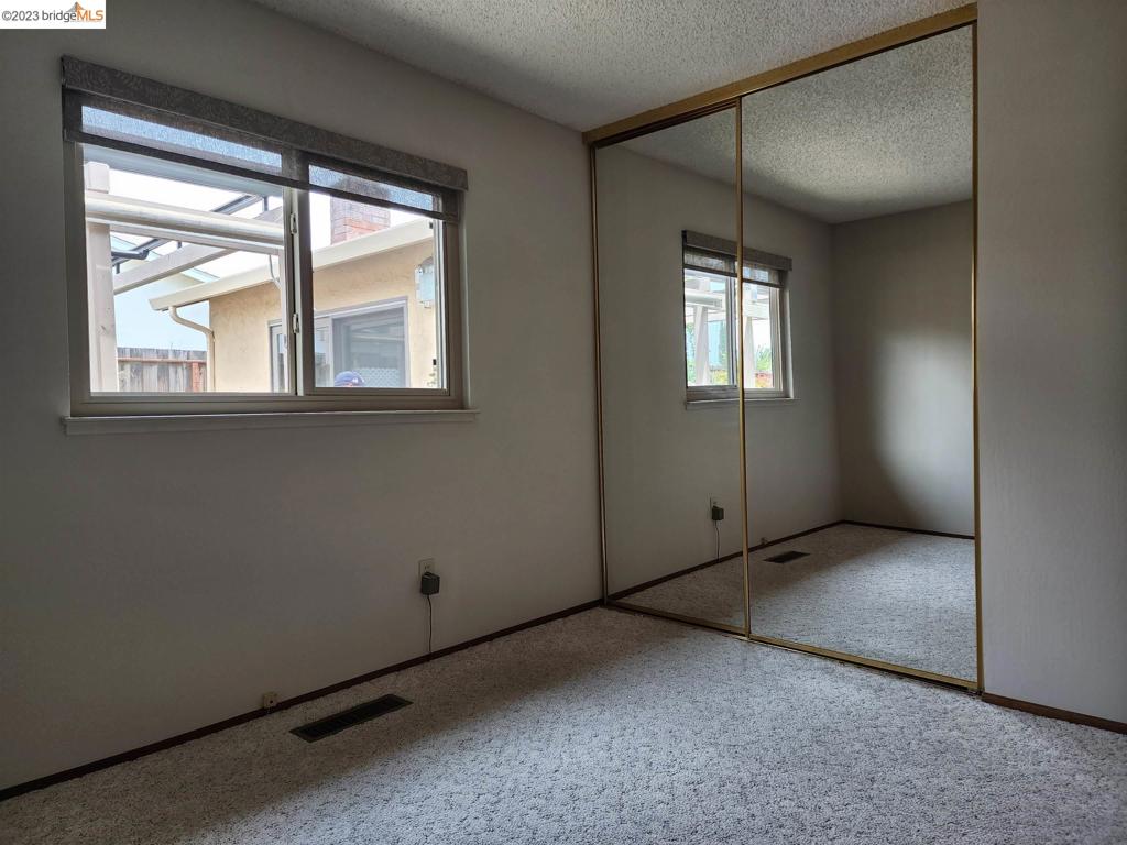 HILLSDALE - Residential