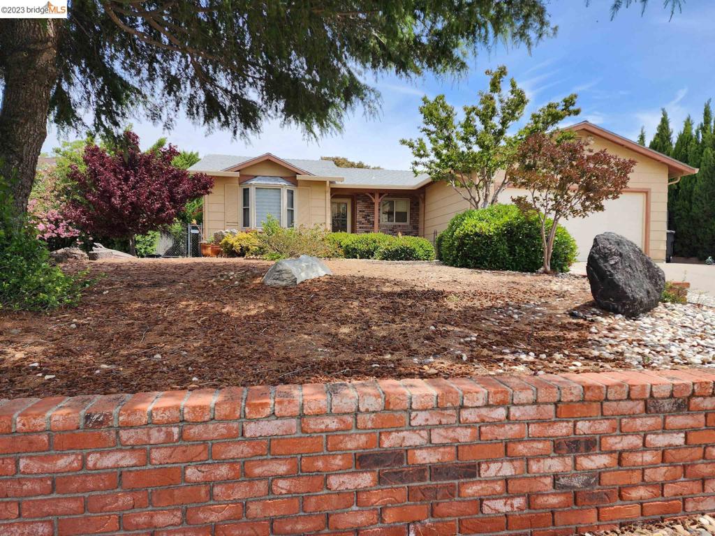 HILLSDALE - Residential