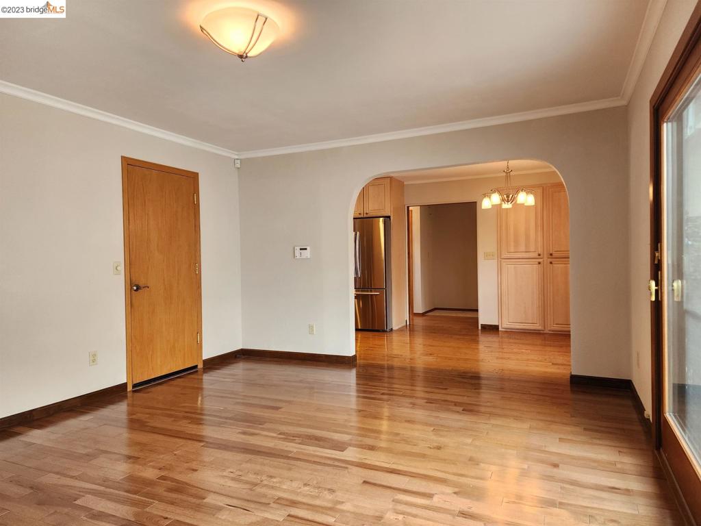 HILLSDALE - Residential