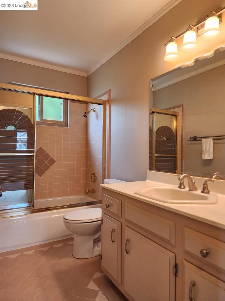 HILLSDALE - Residential