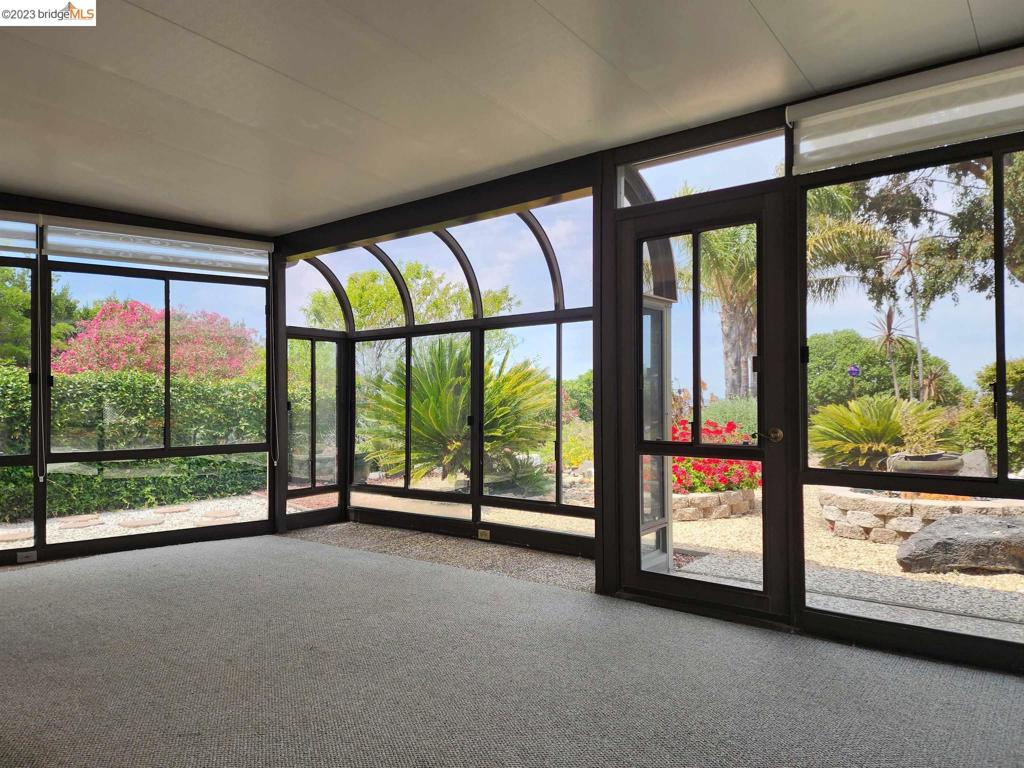 HILLSDALE - Residential