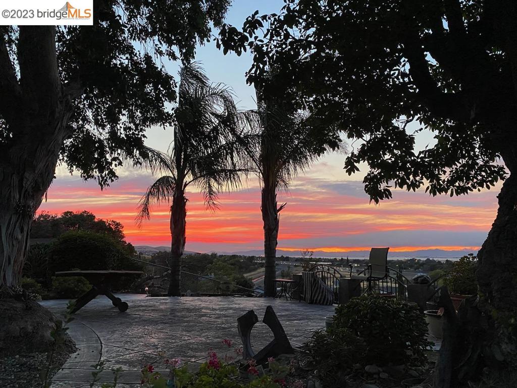 HILLSDALE - Residential