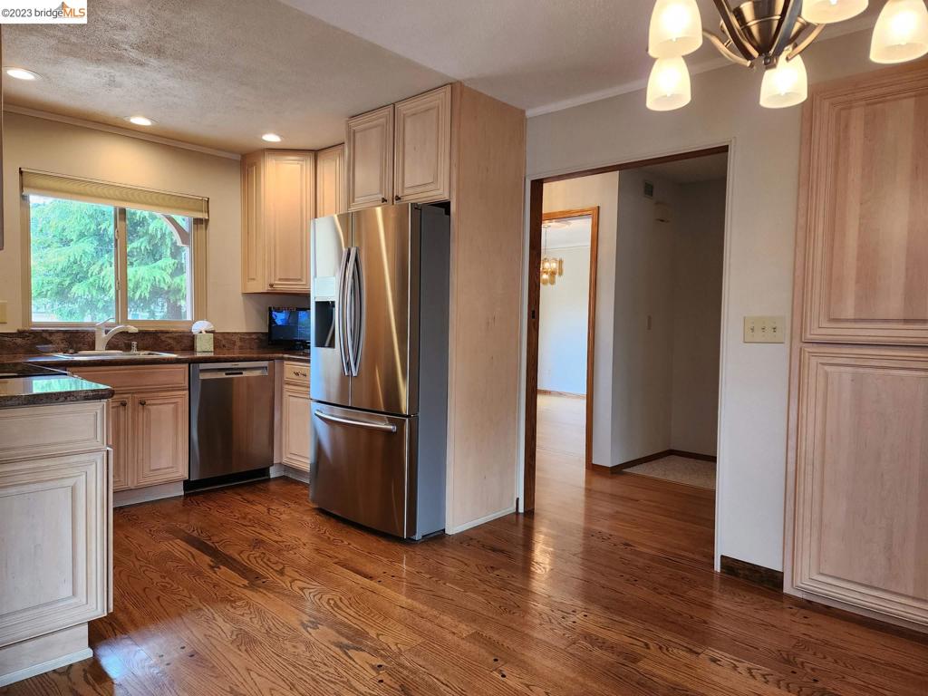 HILLSDALE - Residential