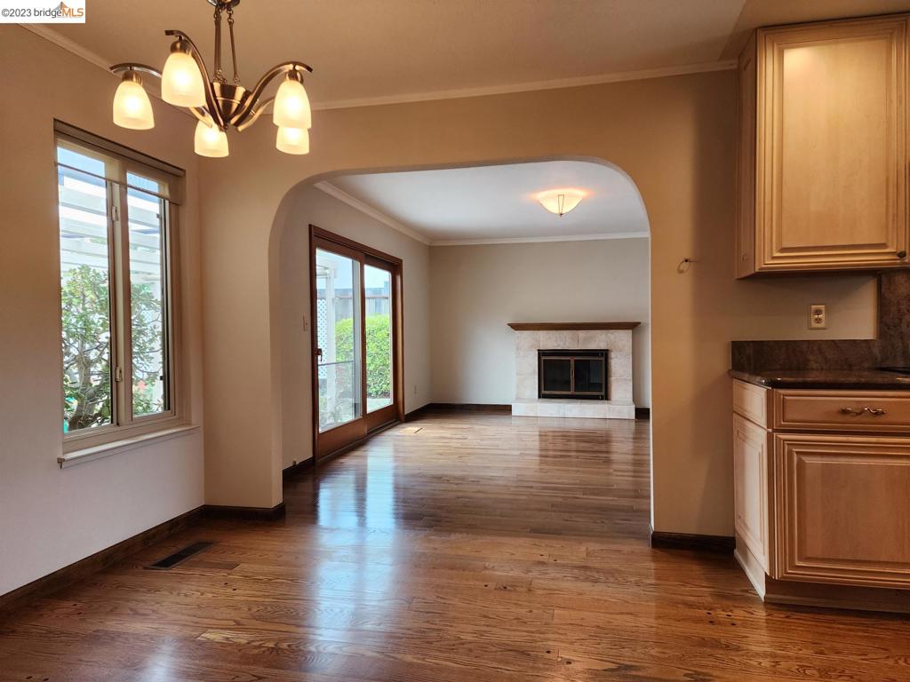 HILLSDALE - Residential