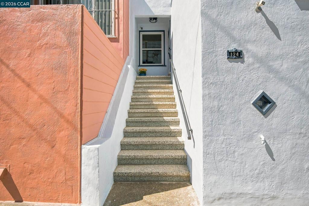 124 Frankfort St