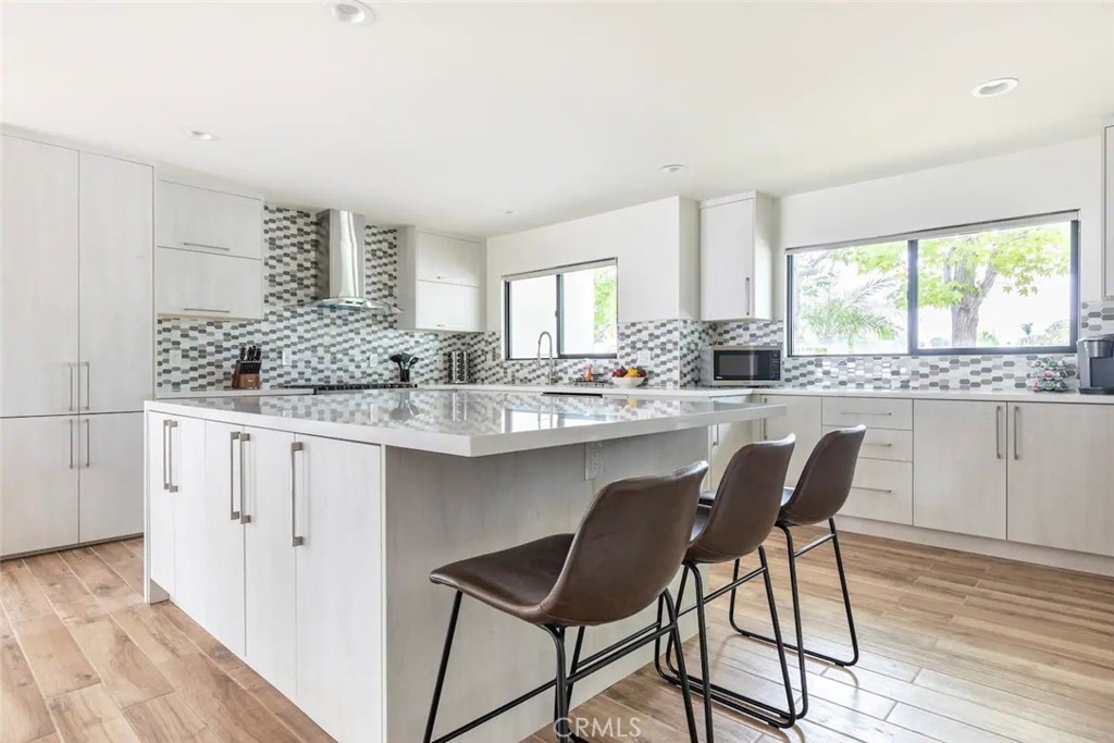 1406 W Janeen