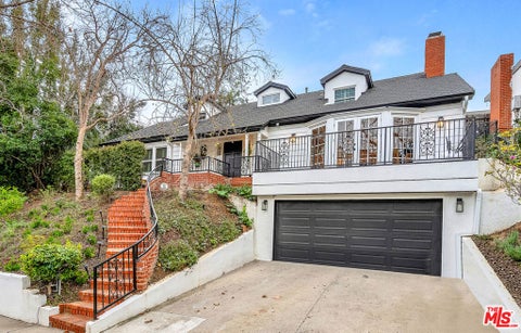 Photo of 751 Westholme Avenue, Los Angeles, CA 90024 (MLS # 26846755)