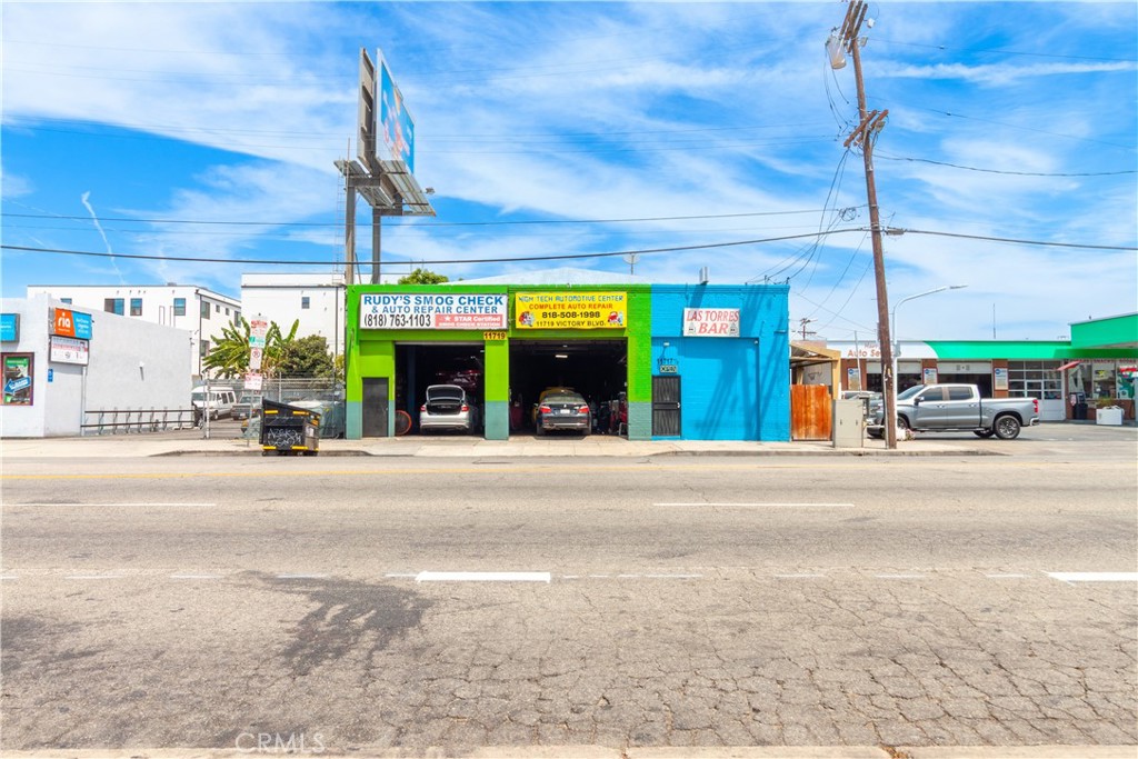 Properties 3 11717 Victory Boulevard