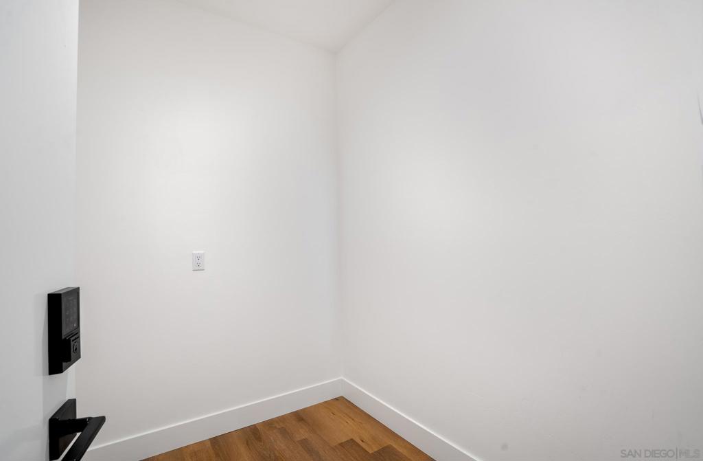 Ramona - Residential