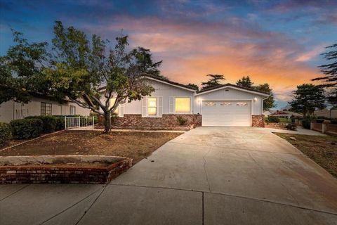 Photo of 40944 Lincoln Place, Cherry Valley, CA 92223 (MLS # 219139162DA)