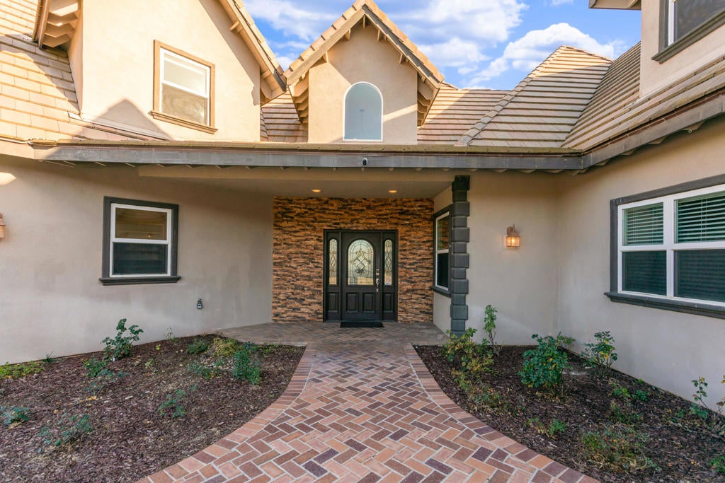 38975 Vista Dawn Court