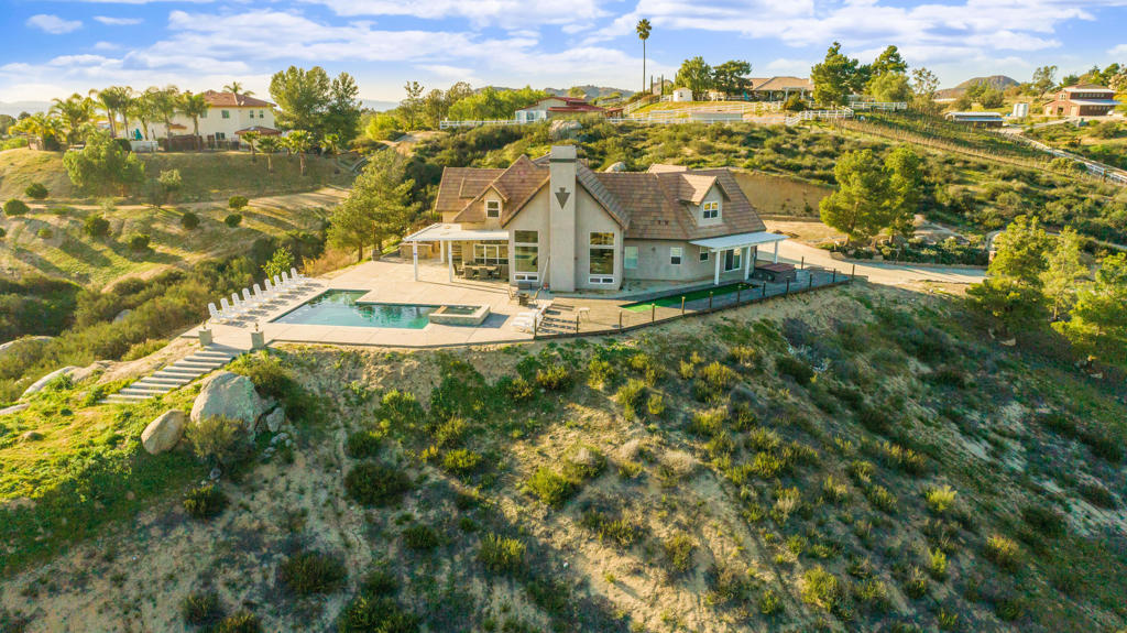 38975 Vista Dawn Court