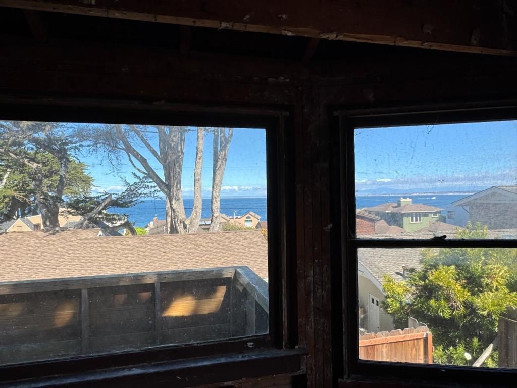Photo of 1046 Balboa Avenue, Pacific Grove, CA 93950 (MLS # ML82038715)