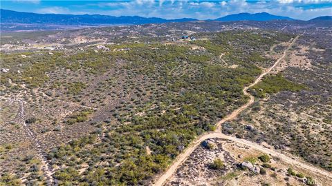 Photo of 1 Goldrush Road, Aguanga, CA 92536 (MLS # CV26058382)