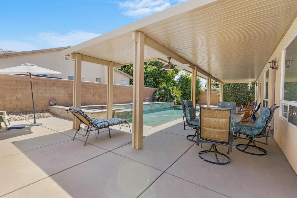 81083 Avenida Fayelynne