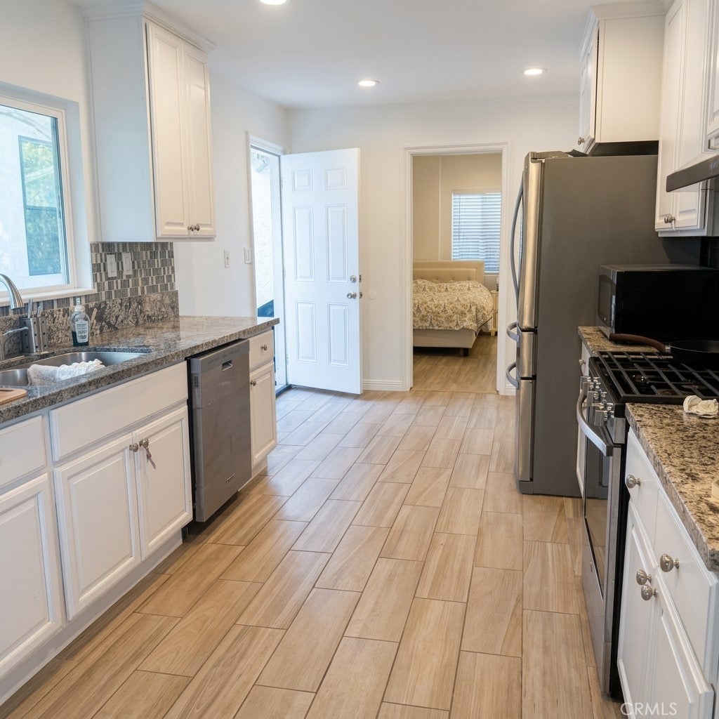22522 Clarendon