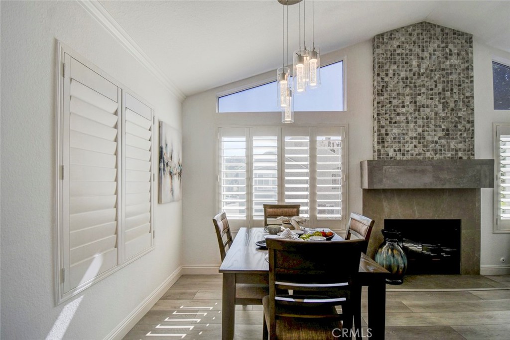 8 Ashwood