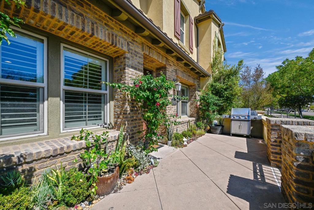 15929 Parkview Loop