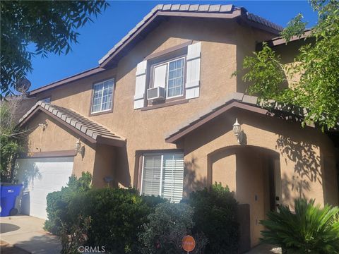 Photo of 37923 Tamara Pl, Palmdale, CA 93550 (MLS # PW25266474)
