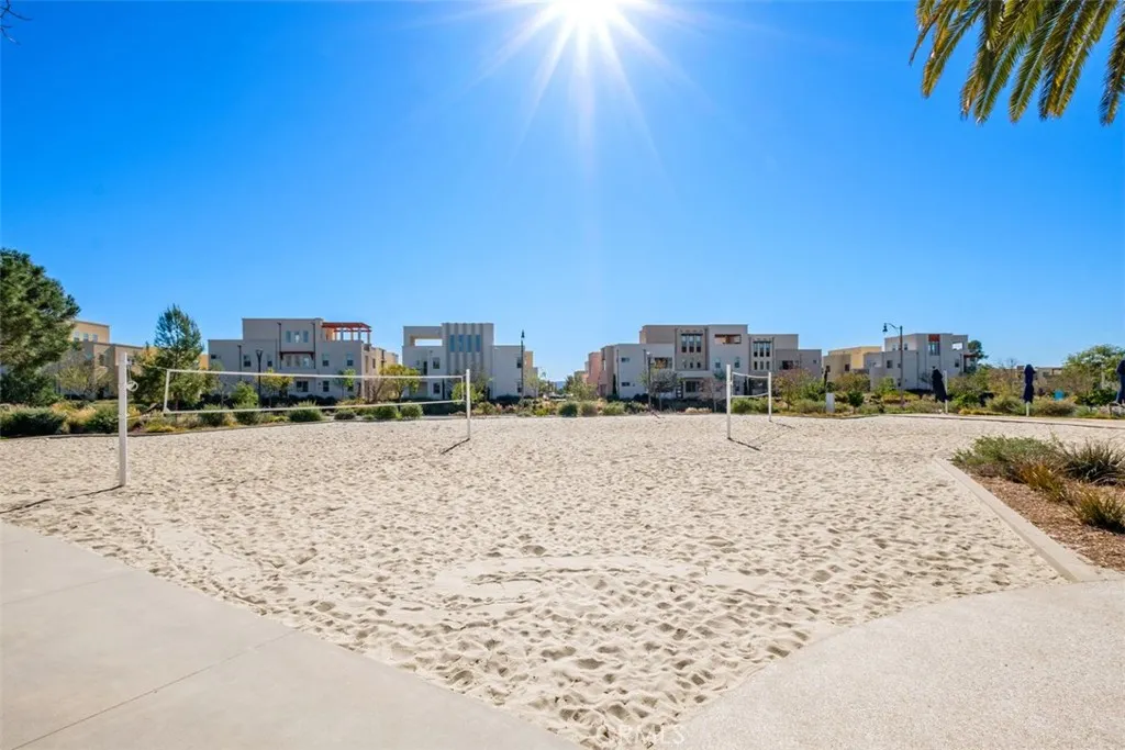 Irvine, California 92618, United States, 3 Bedrooms Bedrooms, ,2 BathroomsBathrooms,Residential,Active,144899