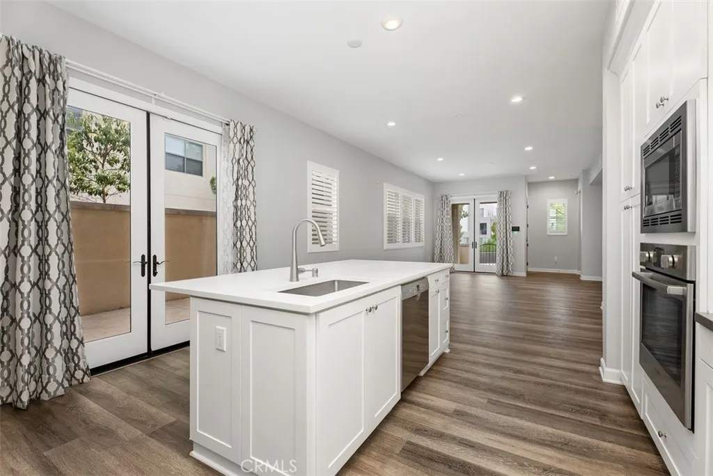 Irvine, California 92618, United States, 3 Bedrooms Bedrooms, ,2 BathroomsBathrooms,Residential,Active,144899