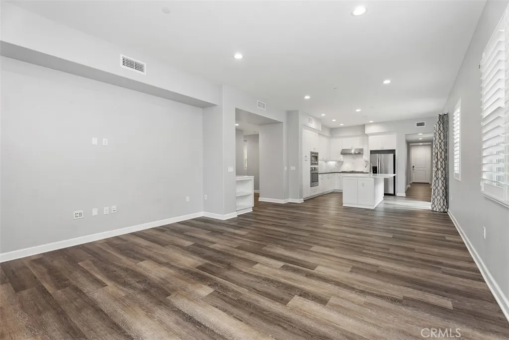 Irvine, California 92618, United States, 3 Bedrooms Bedrooms, ,2 BathroomsBathrooms,Residential,Active,144899