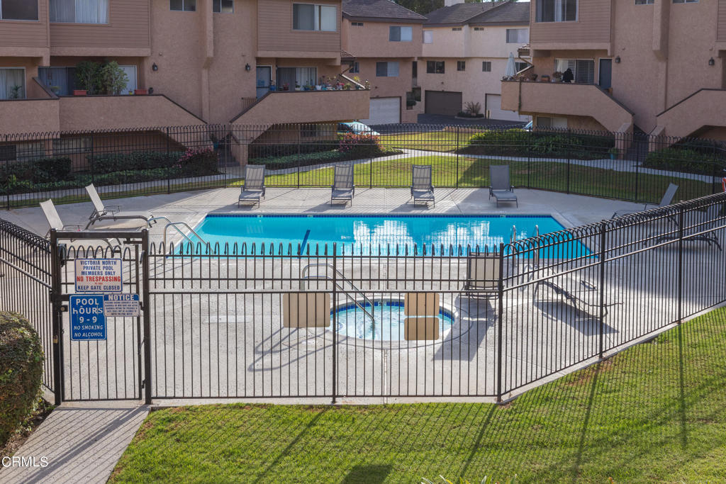 Victoria Gardens North 10 - 3210 - Residential Lease