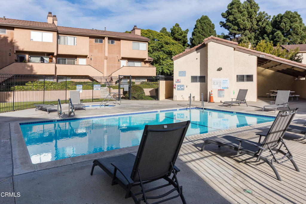 Victoria Gardens North 10 - 3210 - Residential Lease