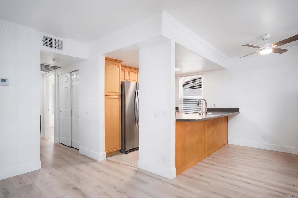 4222 Menlo Avenue 28