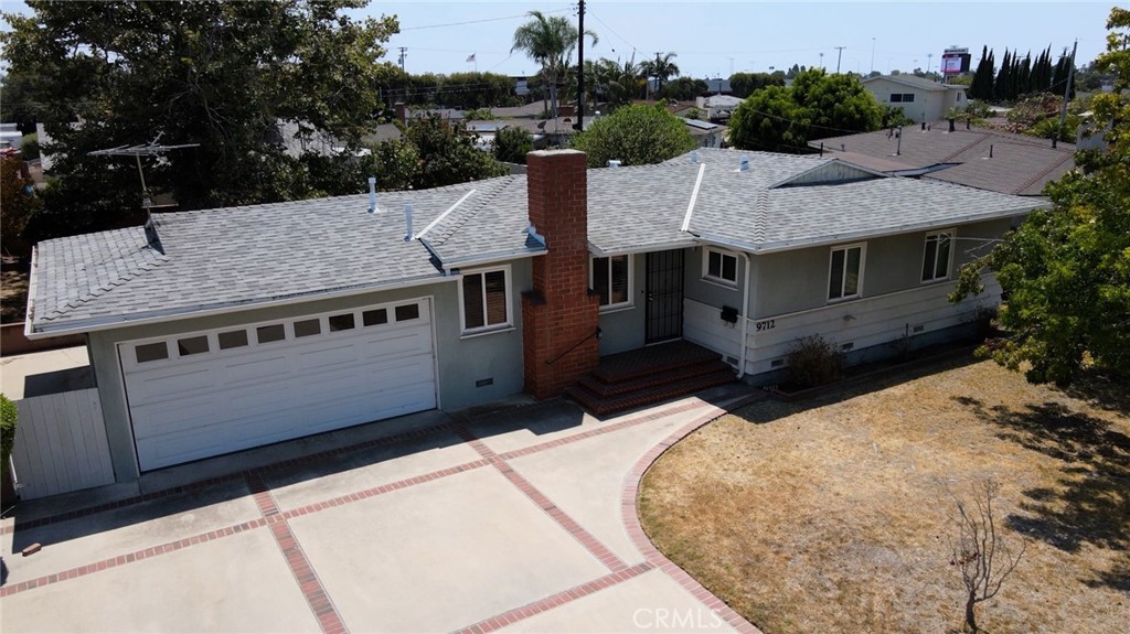9712 Dakota Ave