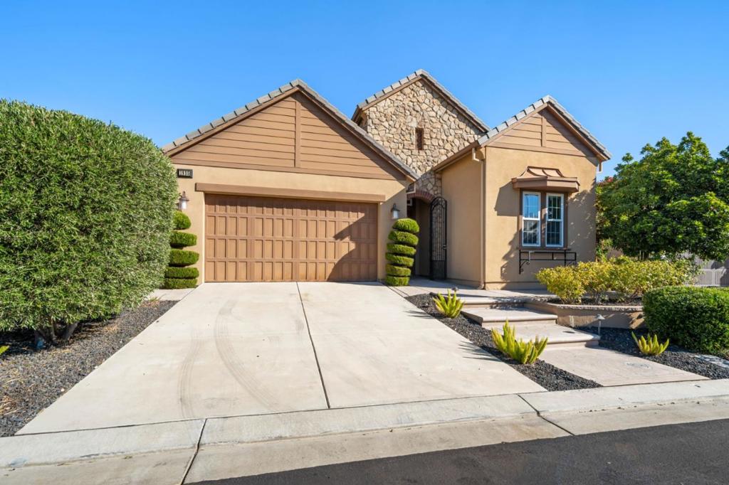 1935 Burgundy Lane