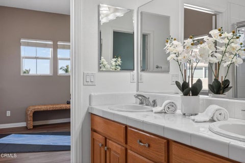 Tiny photo for 424 Roosevelt Court, Ventura, CA 93003 (MLS # V1-36586)