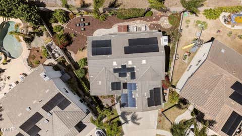 Tiny photo for 424 Roosevelt Court, Ventura, CA 93003 (MLS # V1-36586)