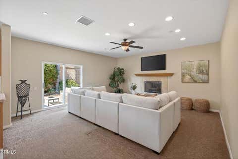 Tiny photo for 424 Roosevelt Court, Ventura, CA 93003 (MLS # V1-36586)