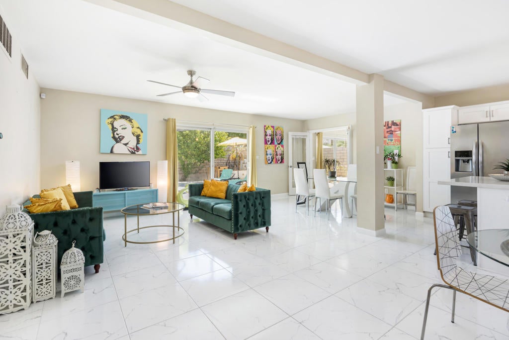 4385 E Paseo Caroleta