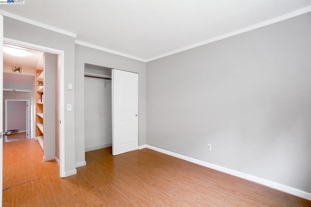 HAYWARD HILLS - Residential