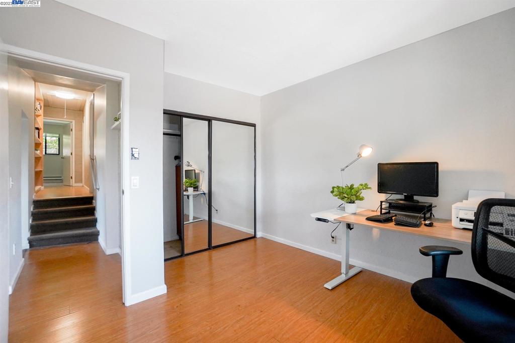 HAYWARD HILLS - Residential