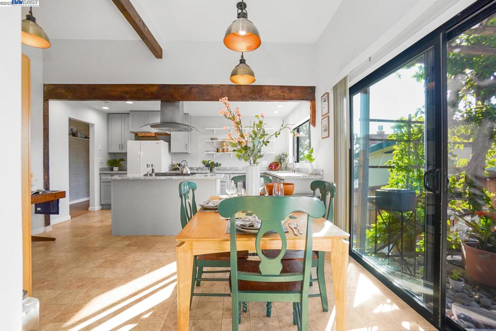 HAYWARD HILLS - Residential