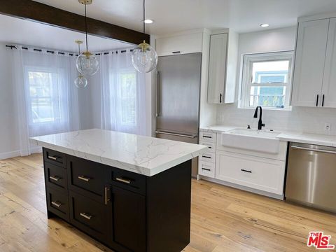 Photo of 6214 W 77th Street, Los Angeles, CA 90045 (MLS # 26829349)